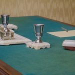 table boltter