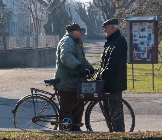 Why purchasing home in a senior community is a noble investment?