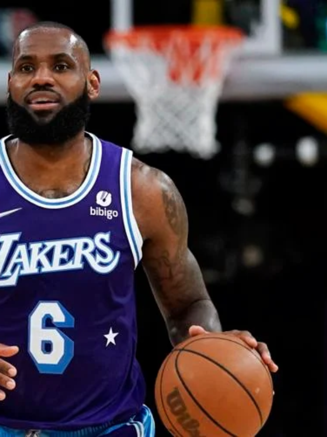 NBA LeBron James inks 2-year, $97.1 million deal with Lakers