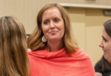 Kansas voters defeat abortion amendment in unexpected landslide image